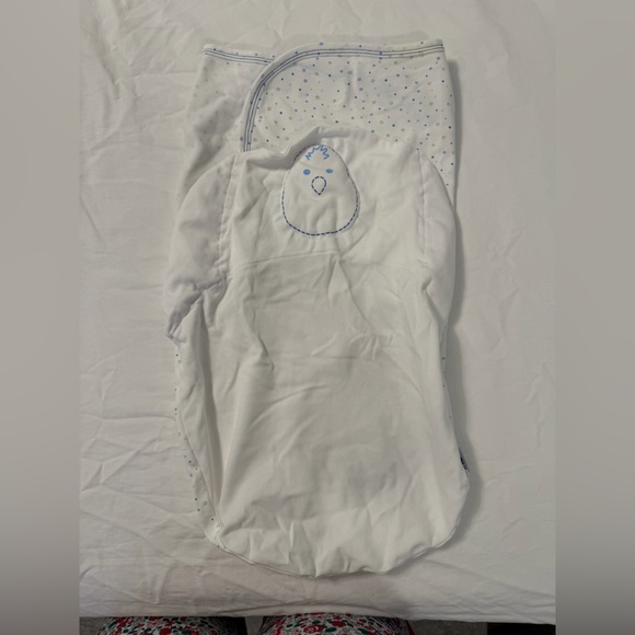 Nested Bean White and Blue Swaddle, 0-6 months - Picture 2 of 4